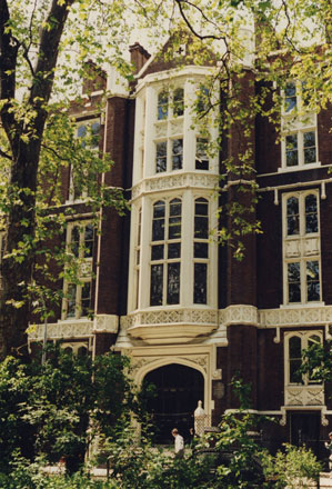 Descriptive Image Name